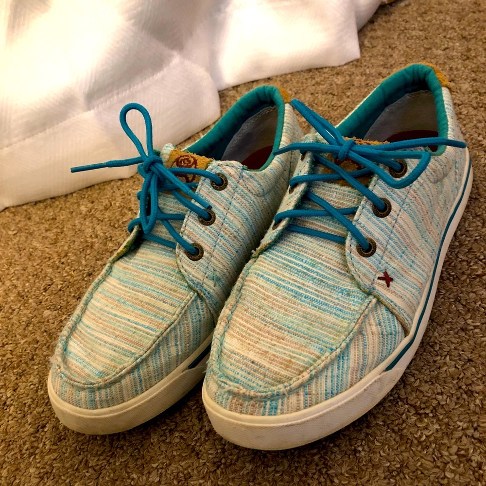 Blue & White Twisted X Shoe Size 4M